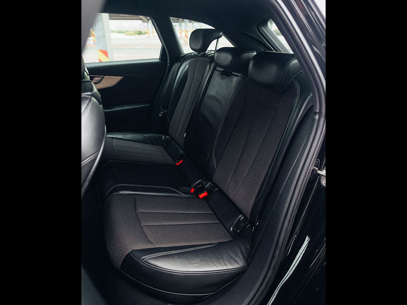 Audi A4 Avant 2.0 TDI ultra S line Estate 5dr Diesel S Tronic Euro 6 (s/s) (190 ps) 5dr Automatic 2026