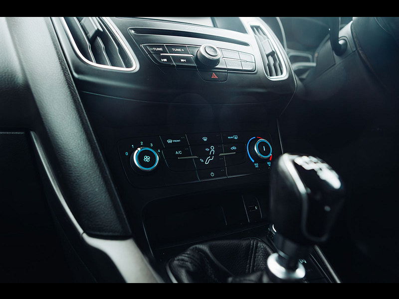 Ford Focus 1.5L Zetec S TDCI Hatchback 5dr Diesel Manual Euro 6 (118 bhp) 5dr Manual 2025