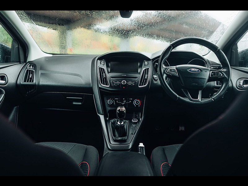 Ford Focus 1.5L Zetec S TDCI Hatchback 5dr Diesel Manual Euro 6 (118 bhp) 5dr Manual 2025