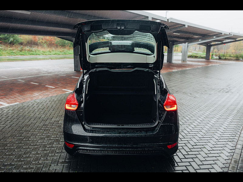 Ford Focus 1.5L Zetec S TDCI Hatchback 5dr Diesel Manual Euro 6 (118 bhp) 5dr Manual 2025