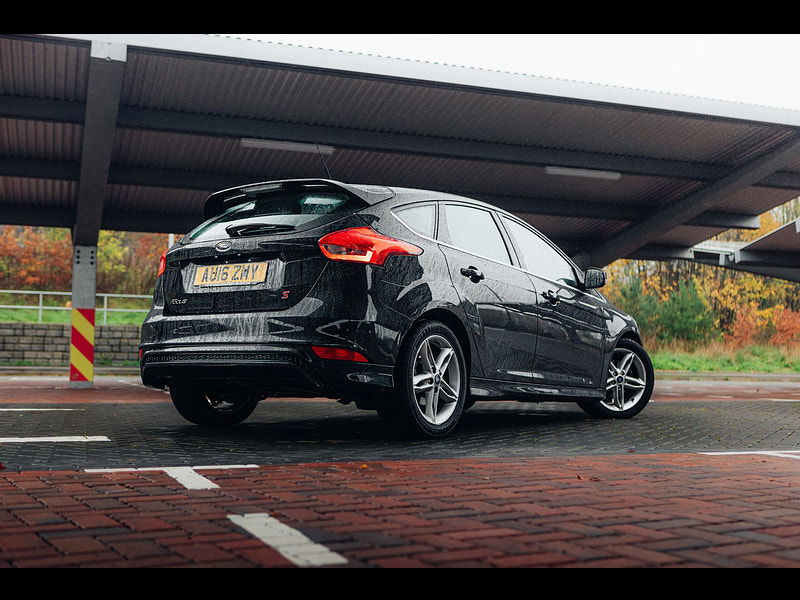 Ford Focus 1.5L Zetec S TDCI Hatchback 5dr Diesel Manual Euro 6 (118 bhp) 5dr Manual 2025