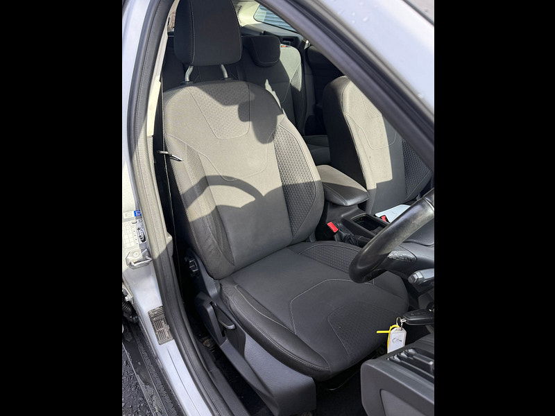 Ford Focus 1.5L Zetec TDCI Estate 5dr Diesel Manual Euro 6 (118 bhp) 5dr Manual 2025