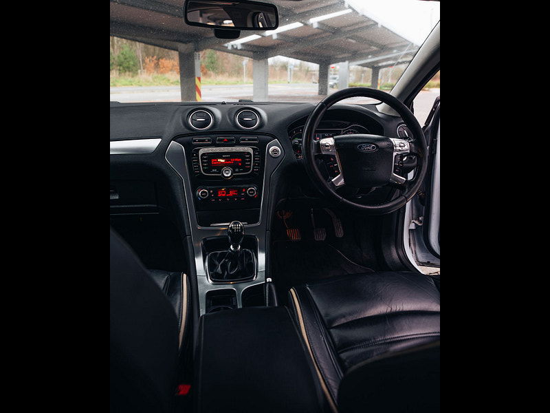 Ford Mondeo 1.6 TDCi ECOnetic Titanium Hatchback 5dr Diesel Manual Euro 5 (s/s) (115 ps) 5dr Manual 2026