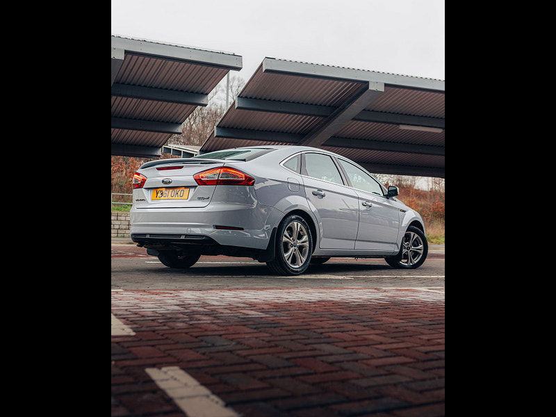 Ford Mondeo 1.6 TDCi ECOnetic Titanium Hatchback 5dr Diesel Manual Euro 5 (s/s) (115 ps) 5dr Manual 2026