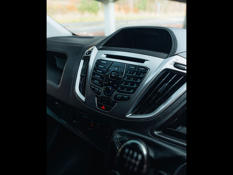 Ford Transit Custom Van  0dr  2026