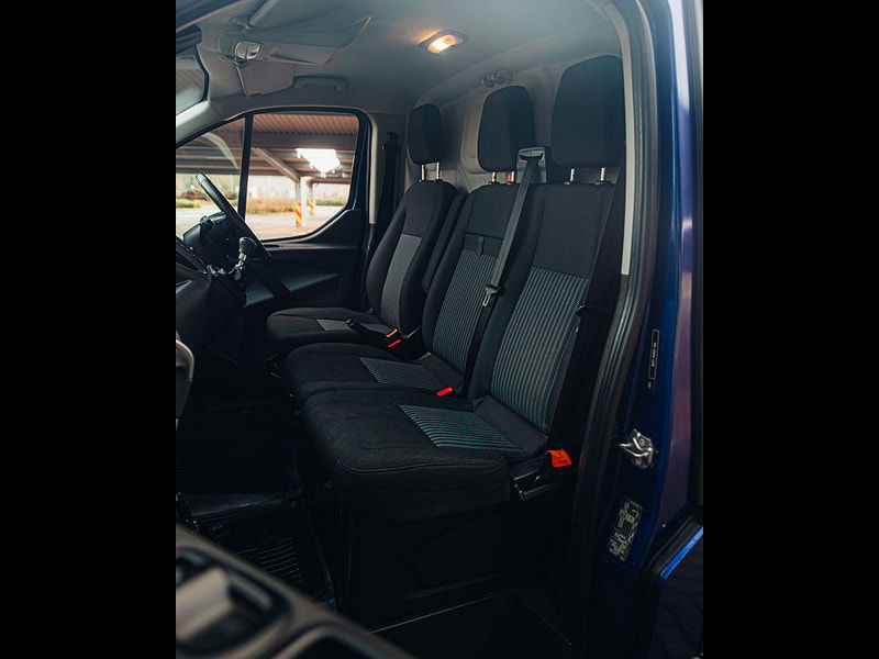 Ford Transit Custom Van  0dr  2026