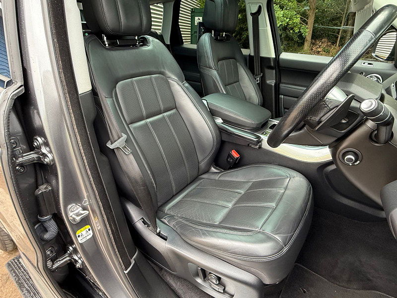 Land Rover Range Rover Sport 3.0L HSE SDV6 Auto SUV 5dr Diesel Automatic Euro 6 (306 bhp) 5dr Automatic 2025