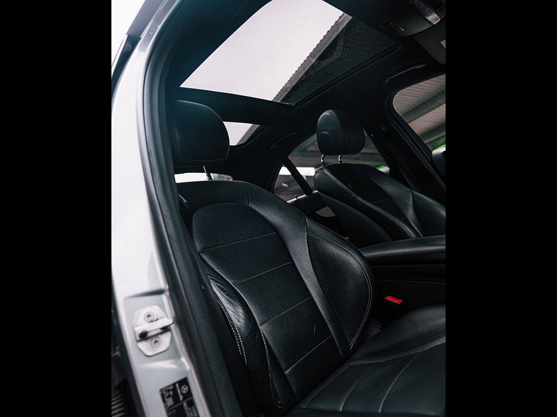 Mercedes-Benz C Class 2.1 C220 BlueTEC AMG Line (Premium) Saloon 4dr Diesel G-Tronic+ Euro 6 (s/s) (170 ps) 4dr Automatic 2026