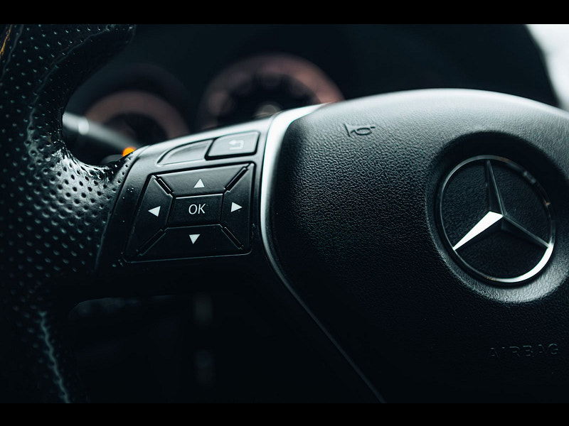 Mercedes-Benz E Class 2.1 E220 CDI BlueEfficiency Avantgarde Estate 5dr Diesel G-Tronic+ Euro 5 (s/s) (170 ps) 5dr Automatic 2026