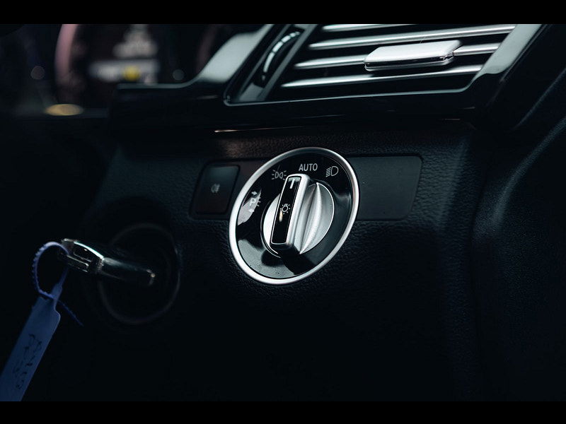 Mercedes-Benz E Class 2.1 E220 CDI BlueEfficiency Avantgarde Estate 5dr Diesel G-Tronic+ Euro 5 (s/s) (170 ps) 5dr Automatic 2026