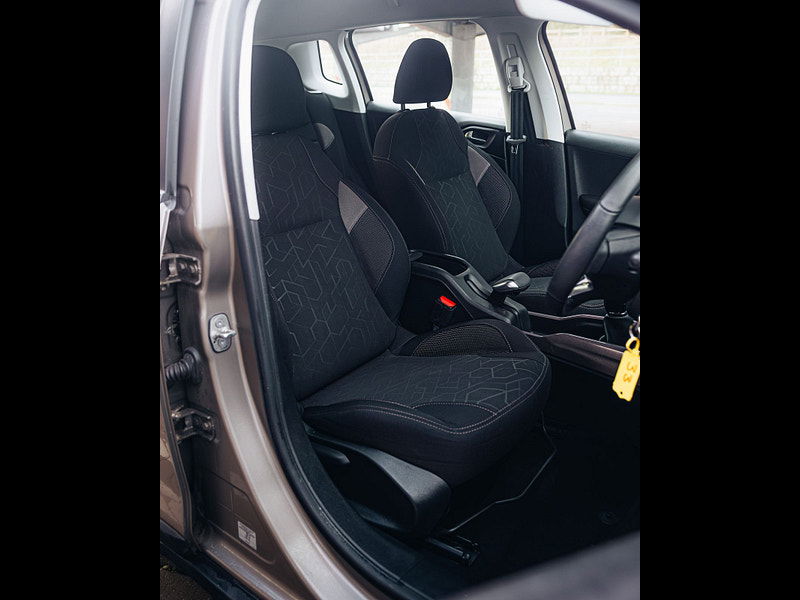 Peugeot 2008 1.2 PureTech Active SUV 5dr Petrol Manual Euro 6 (82 ps) 5dr Manual 2026