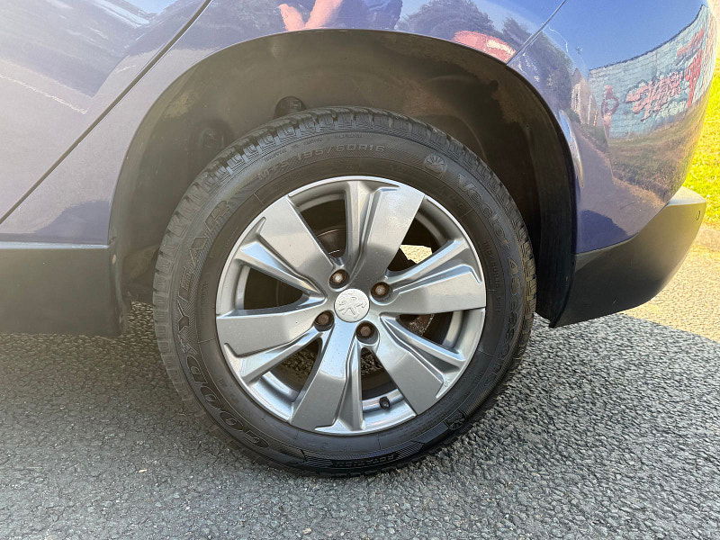 Peugeot 2008 1.6L Allure e-HDi SUV 5dr Diesel Manual Euro 6 (92 bhp) 5dr Manual 2025