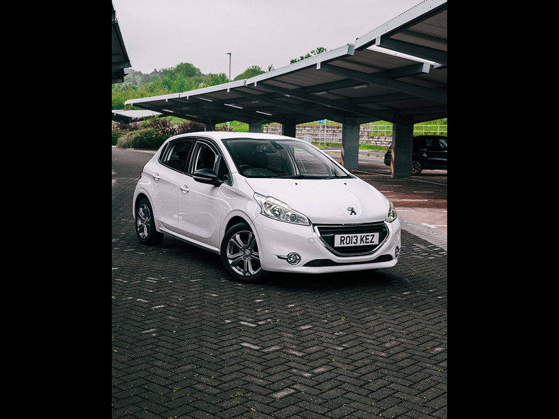 Peugeot 208 1.2 VTi Allure Hatchback 5dr Petrol Manual Euro 5 (82 ps) 5dr Manual 2026