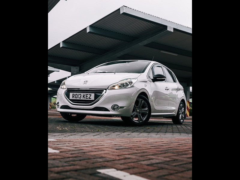 Peugeot 208 1.2 VTi Allure Hatchback 5dr Petrol Manual Euro 5 (82 ps) 5dr Manual 2026