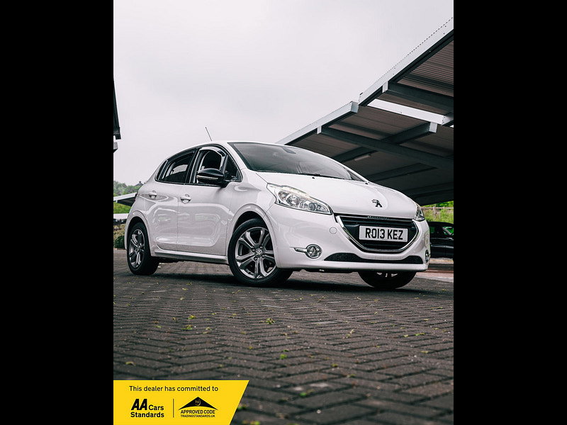 Peugeot 208 1.2 VTi Allure Hatchback 5dr Petrol Manual Euro 5 (82 ps) 5dr Manual 2026