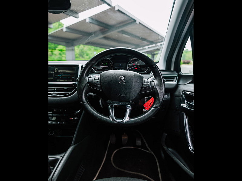 Peugeot 208 1.2 VTi Allure Hatchback 5dr Petrol Manual Euro 5 (82 ps) 5dr Manual 2026