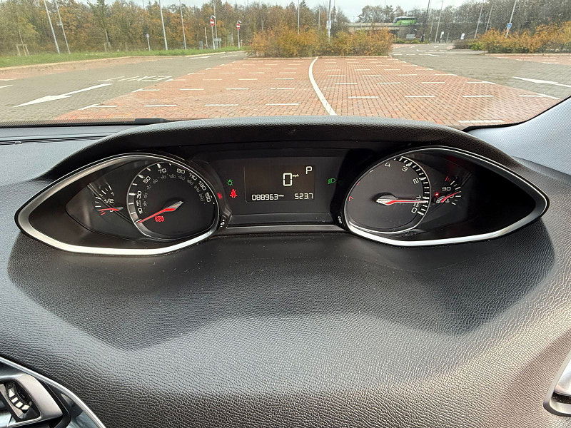 Peugeot 308 1.2L Allure S/S Auto Estate 5dr Petrol Automatic Euro 6 (130 bhp) 5dr Automatic 2025