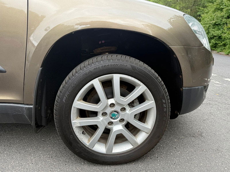 Skoda Yeti 2.0L Elegance TDI CR 140 SUV 5dr Diesel Manual Euro 5 (140 bhp) 5dr Manual 2025