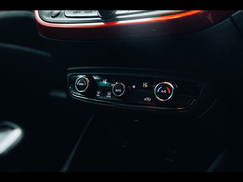 Vauxhall Crossland X 1.2L SRi Nav SUV 5dr Petrol Manual Euro 6 (82 bhp) 5dr Manual 2025