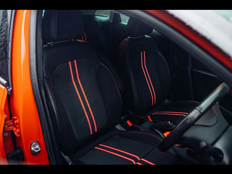 Vauxhall Crossland X 1.2L SRi Nav SUV 5dr Petrol Manual Euro 6 (82 bhp) 5dr Manual 2025