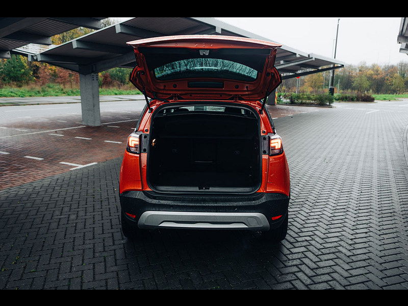 Vauxhall Crossland X 1.2L SRi Nav SUV 5dr Petrol Manual Euro 6 (82 bhp) 5dr Manual 2025