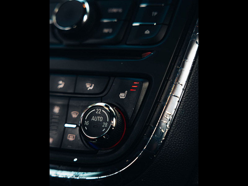 Vauxhall Mokka 1.7 CDTi SE SUV 5dr Diesel Manual 2WD Euro 5 (s/s) (130 ps) 5dr Manual 2026