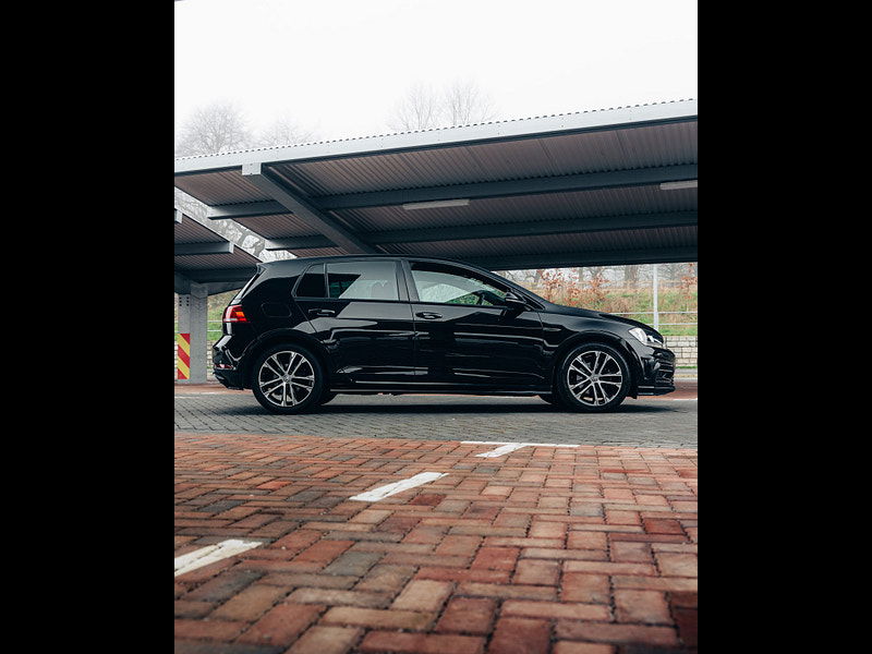 Volkswagen Golf 2.0 TDI BlueMotion Tech R-Line Hatchback 5dr Diesel Manual Euro 6 (s/s) (150 ps) 5dr Manual 2026