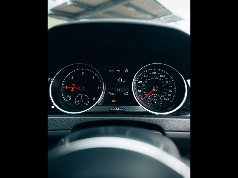 Volkswagen Golf 2.0 TDI BlueMotion Tech R-Line Hatchback 5dr Diesel Manual Euro 6 (s/s) (150 ps) 5dr Manual 2026