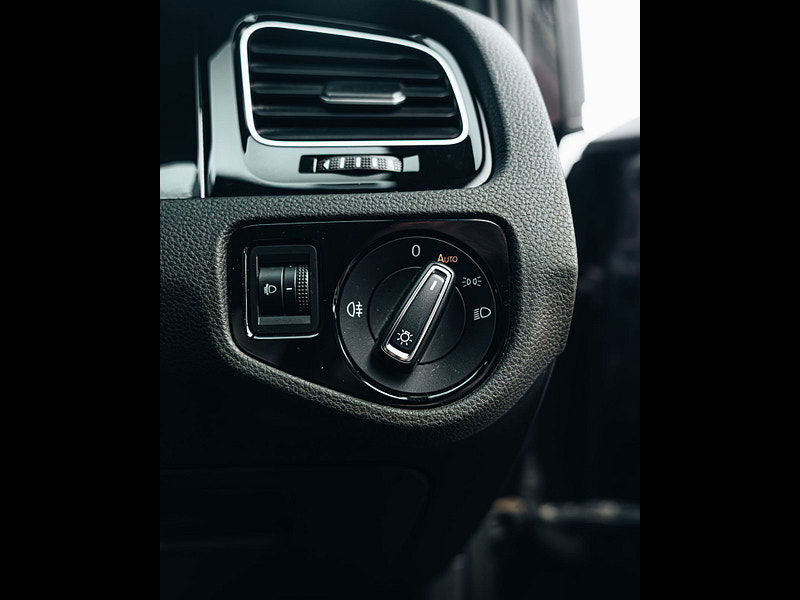 Volkswagen Golf 2.0 TDI BlueMotion Tech R-Line Hatchback 5dr Diesel Manual Euro 6 (s/s) (150 ps) 5dr Manual 2026