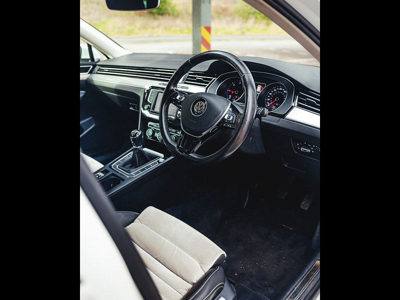 Volkswagen Passat 2.0 TDI BlueMotion Tech GT Estate 5dr Diesel Manual Euro 6 (s/s) (150 ps) 5dr Manual 2026