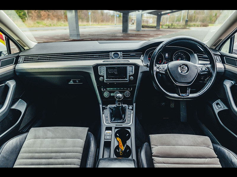 Volkswagen Passat 2.0 TDI BlueMotion Tech GT Estate 5dr Diesel Manual Euro 6 (s/s) (150 ps) 5dr Manual 2026