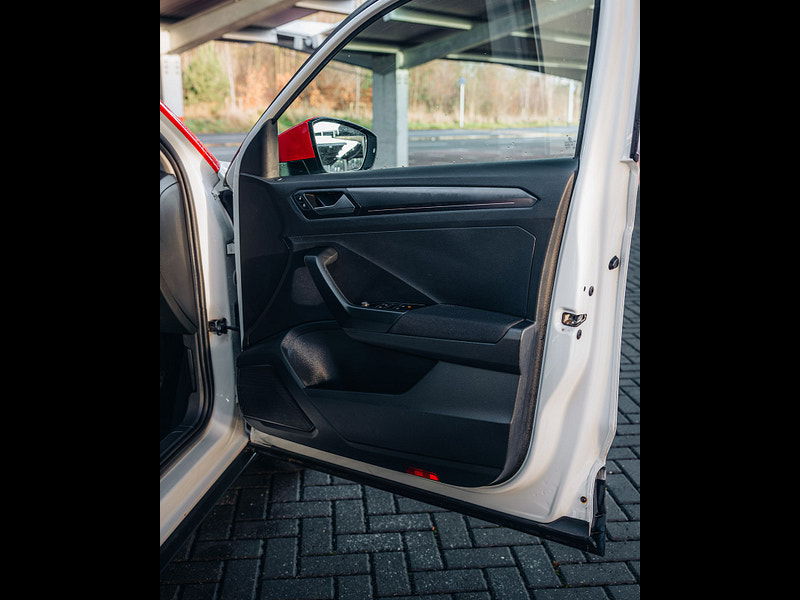 Volkswagen T-Roc 1.0 TSI Design SUV 5dr Petrol Manual Euro 6 (s/s) (115 ps) 5dr Manual 2026