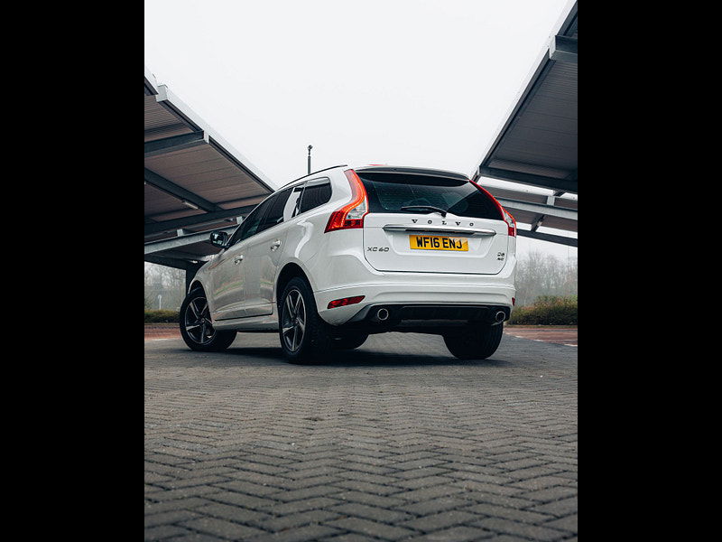 Volvo XC60 2.4 D5 R-Design Nav SUV 5dr Diesel Auto AWD Euro 6 (s/s) (220 ps) 5dr Automatic 2026