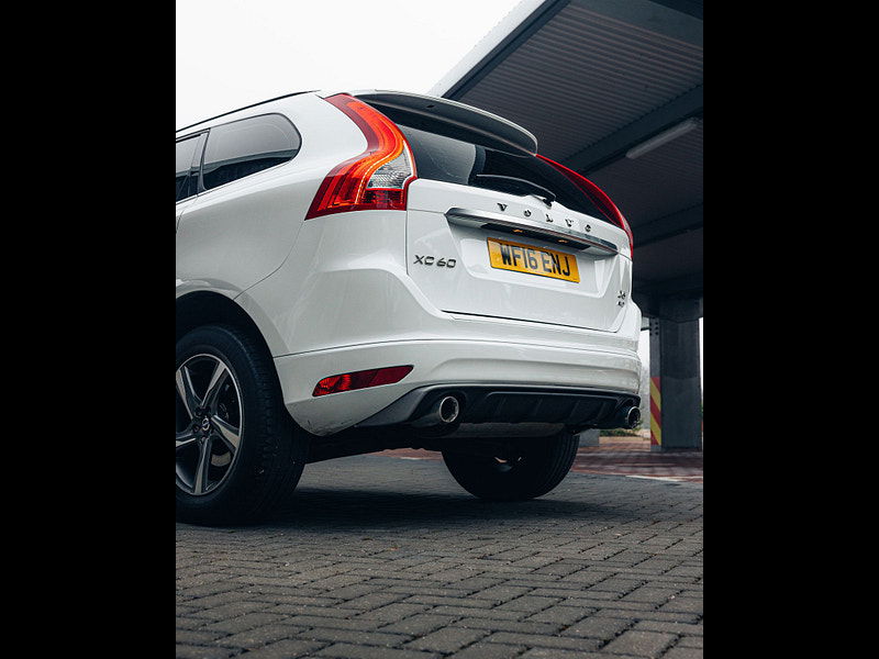 Volvo XC60 2.4 D5 R-Design Nav SUV 5dr Diesel Auto AWD Euro 6 (s/s) (220 ps) 5dr Automatic 2026