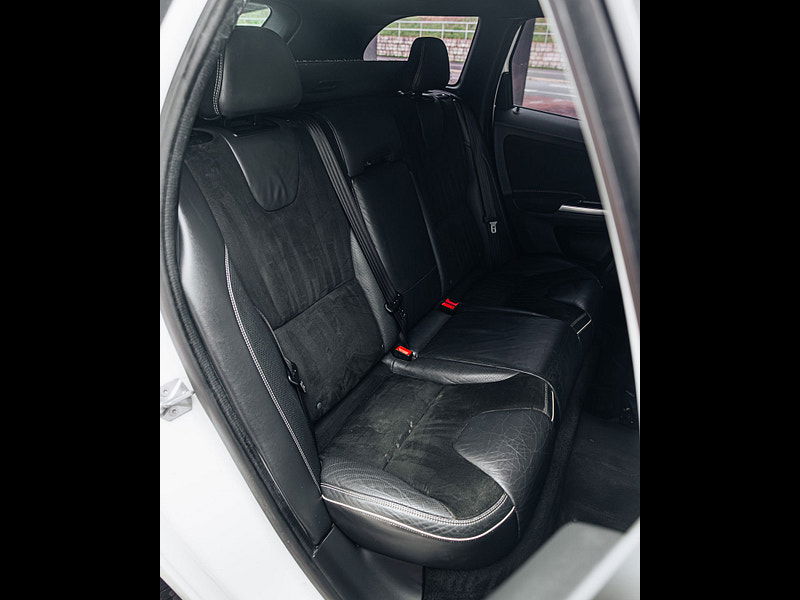 Volvo XC60 2.4 D5 R-Design Nav SUV 5dr Diesel Auto AWD Euro 6 (s/s) (220 ps) 5dr Automatic 2026