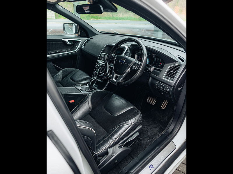 Volvo XC60 2.4 D5 R-Design Nav SUV 5dr Diesel Auto AWD Euro 6 (s/s) (220 ps) 5dr Automatic 2026