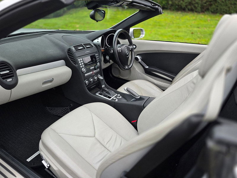 Mercedes-Benz SLK-Class SLK 350 2dr Tip Auto 2dr Automatic 2025