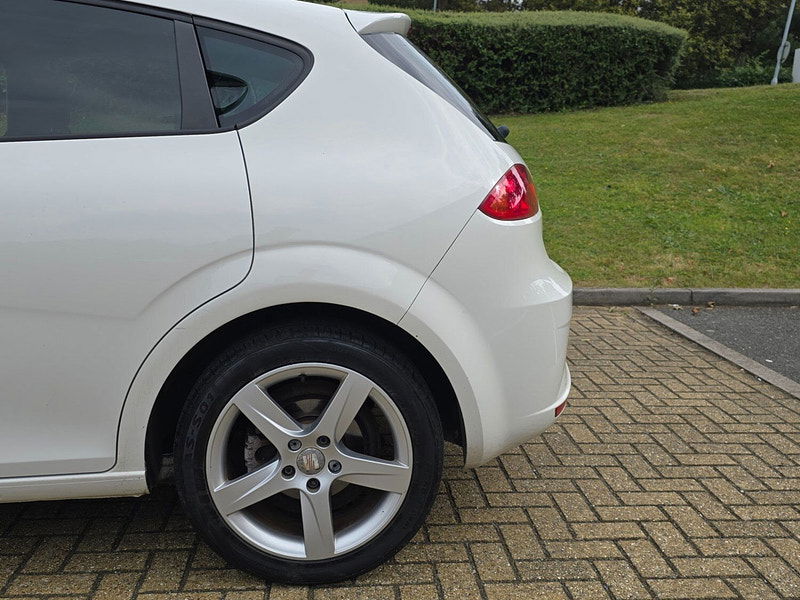 Seat Leon 2.0 TDI CR Sport 5dr 5dr Manual 2025