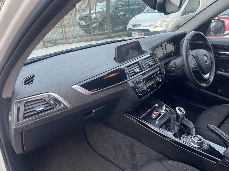 BMW 1 Series 1.5 118i Sport Euro 6 (s/s) 5dr 5dr Manual 2025