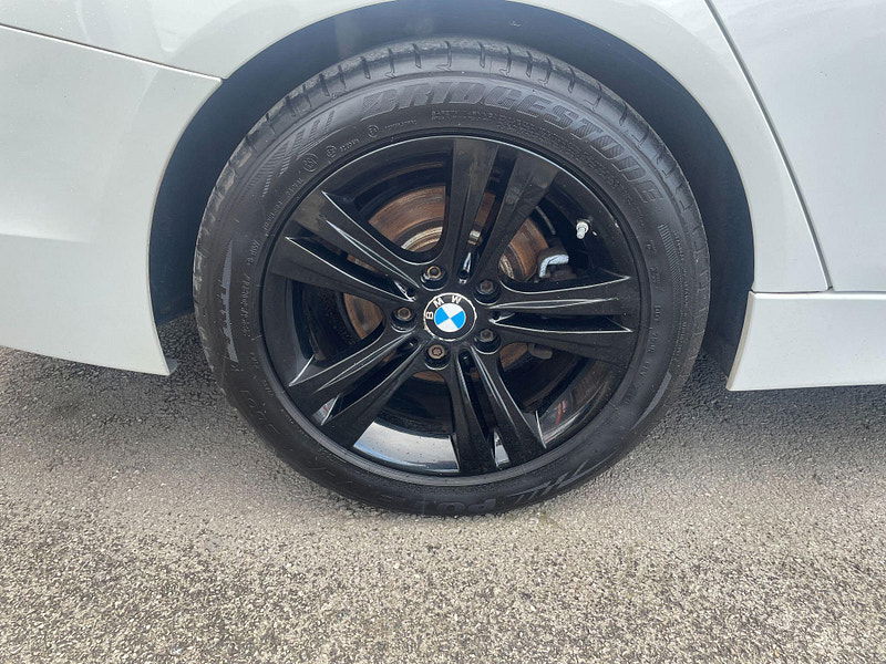 BMW 3 Series 2.0 320i Sport Auto Euro 6 (s/s) 4dr 4dr Automatic 2025