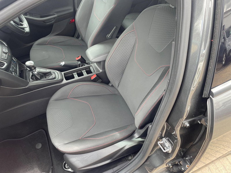 Ford Focus 1.5 TDCi EcoBoost ST-Line Euro 6 (s/s) 5dr 5dr Manual 2026