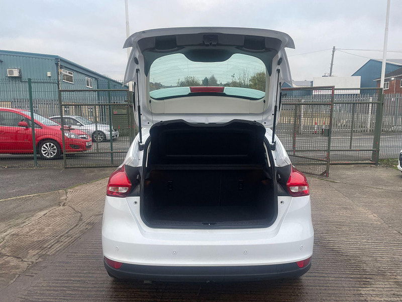 Ford Focus 1.5 TDCi Titanium Euro 6 (s/s) 5dr 5dr Manual 2025
