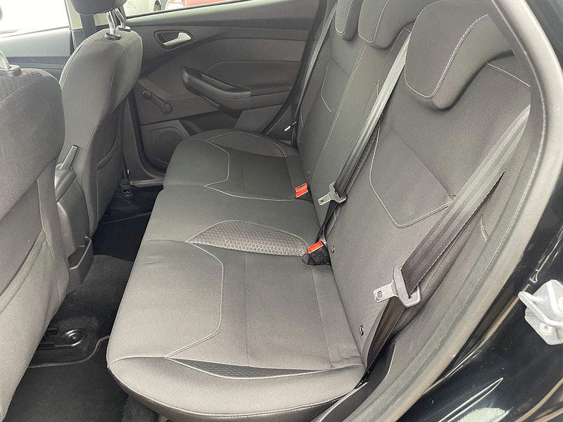 Ford Focus 1.5 TDCi Zetec Euro 6 (s/s) 5dr 5dr Manual 2025