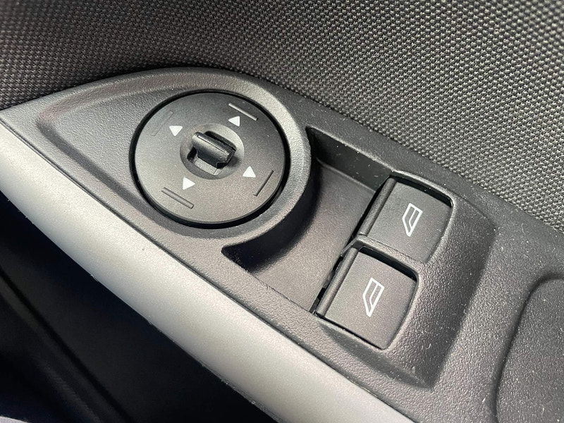Ford Focus 1.5 TDCi Zetec Euro 6 (s/s) 5dr 5dr Manual 2025