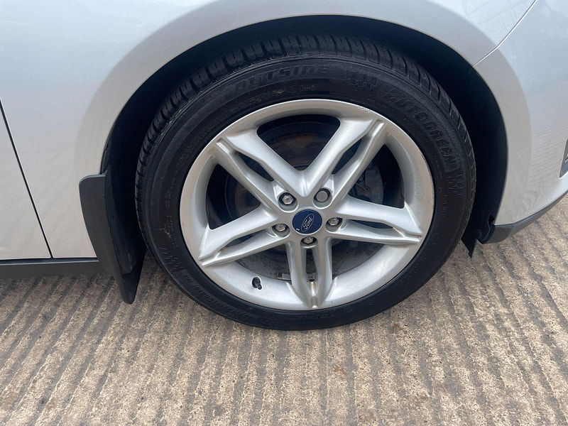 Ford Focus 1.5 TDCi Zetec Euro 6 (s/s) 5dr 5dr Manual 2025