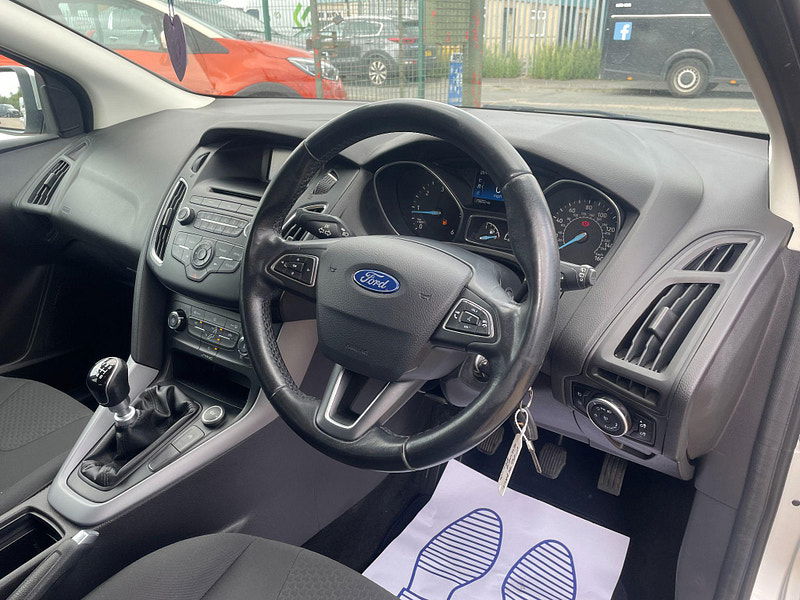 Ford Focus 1.5 TDCi Zetec Euro 6 (s/s) 5dr 5dr Manual 2025