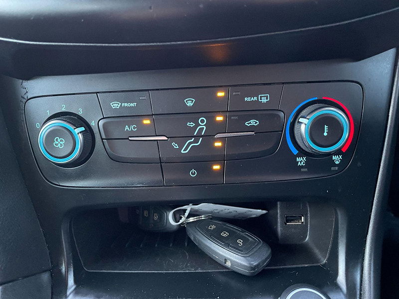 Ford Focus 1.5 TDCi Zetec S Euro 6 (s/s) 5dr 5dr Manual 2025