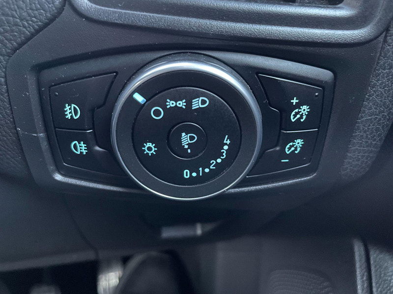 Ford Focus 1.5 TDCi Zetec S Euro 6 (s/s) 5dr 5dr Manual 2025