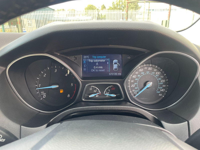 Ford Focus 1.6 TDCi Zetec Navigator Euro 5 (s/s) 5dr 5dr Manual 2025