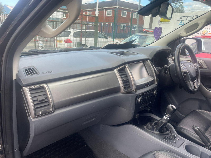 Ford Ranger 2.2 TDCi Limited 1 4WD Euro 5 (s/s) 4dr (Eco Axle) 4dr Manual 2025